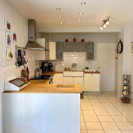 Villa De La Colline - Family Friendly With Private Pool And Secure Garden Cherveix-Cubas
