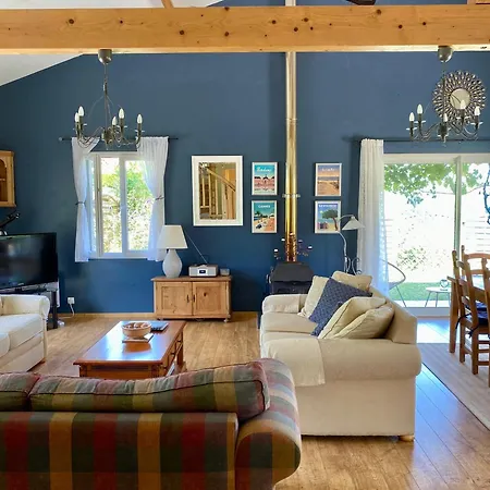 De La Colline - Family Friendly With Private Pool And Secure Garden Villa Cherveix-Cubas